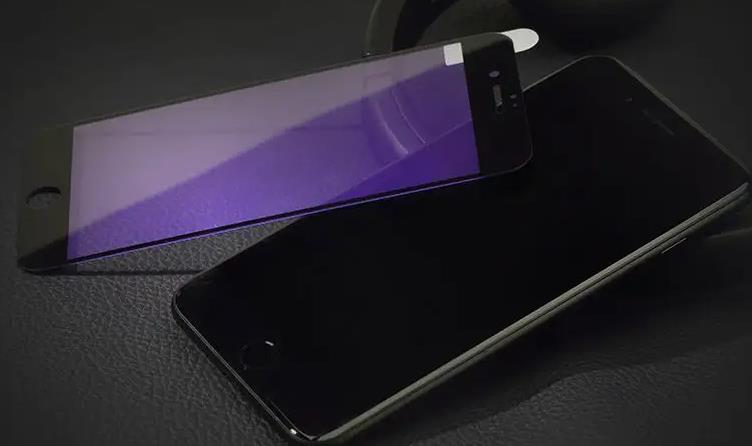 為什么貼了手機膜摔了之后屏幕還是碎了?