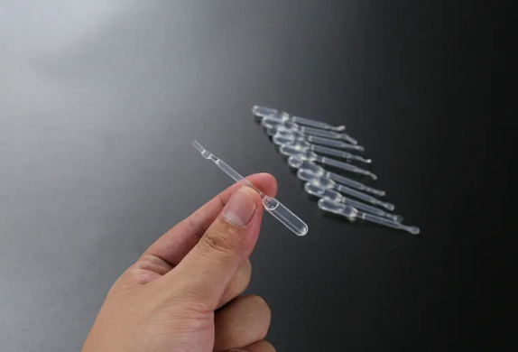 手機膜白邊填充劑會傷到屏幕嗎?